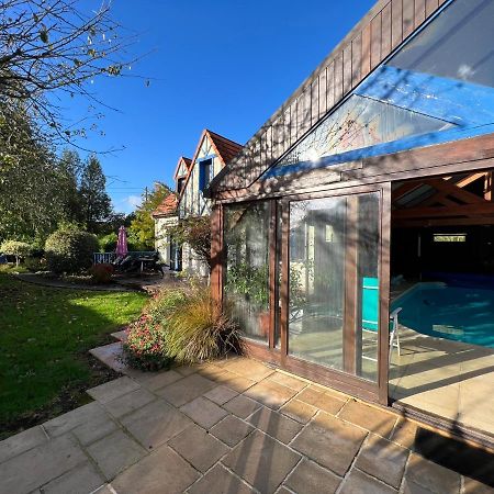 Maison avec piscine et sauna à Vire Esterno foto