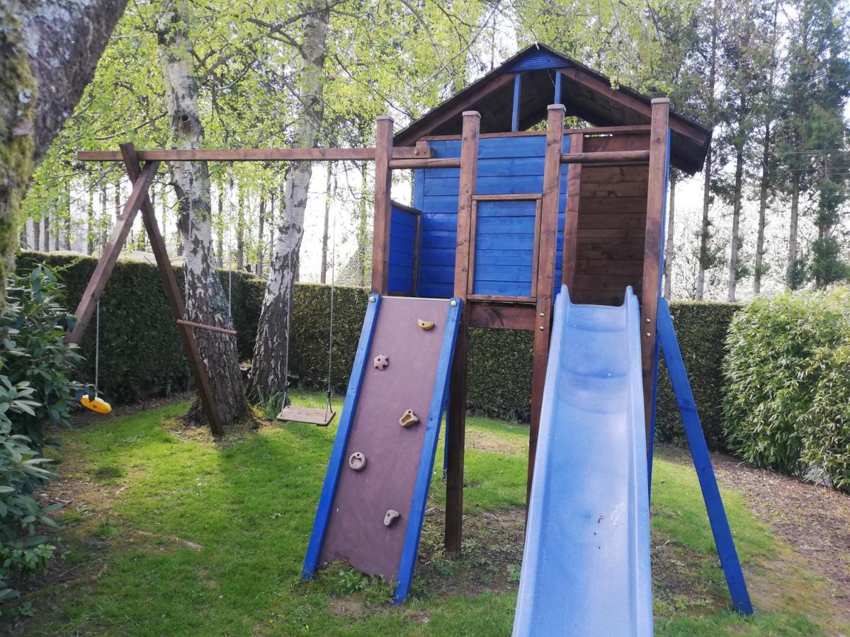 Maison avec piscine et sauna à Vire Esterno foto