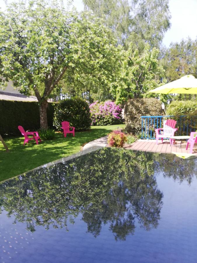 Maison avec piscine et sauna à Vire Esterno foto